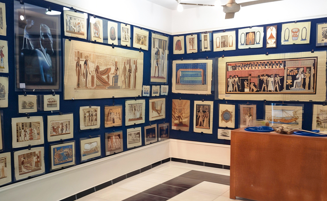 紙沙草畫店+香精店