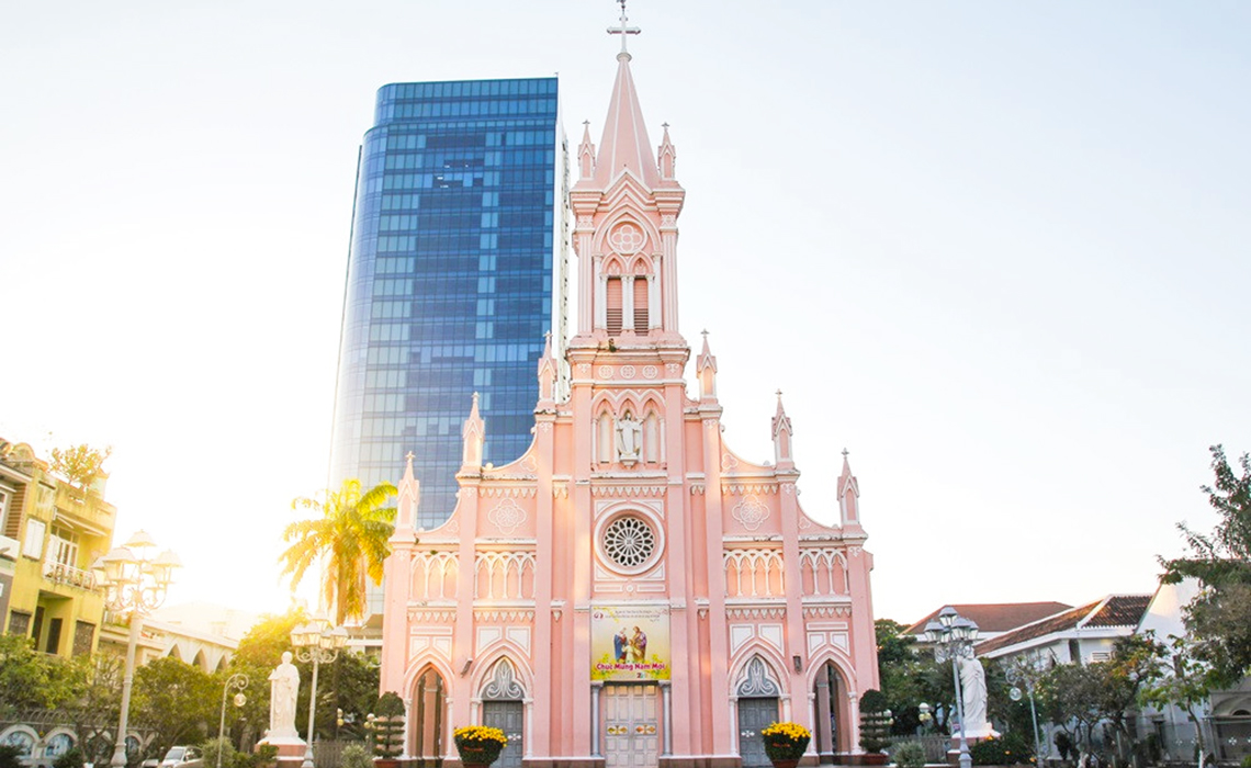 峴港粉紅大教堂