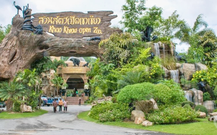 Khao Kheow Open Zoo